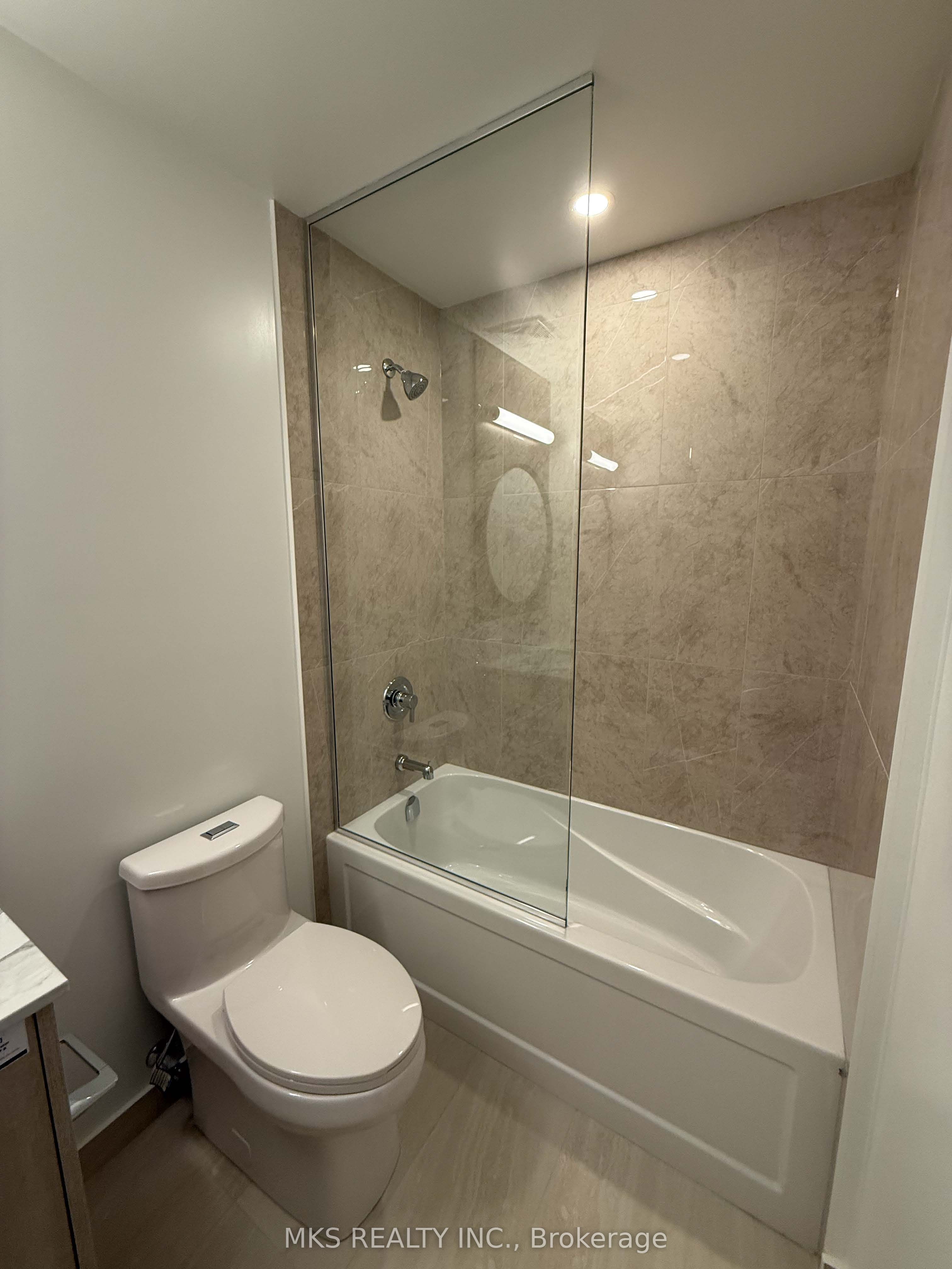 Additional image 3 of 309-771 Yonge Street, Toronto, ON, M4W 2G4