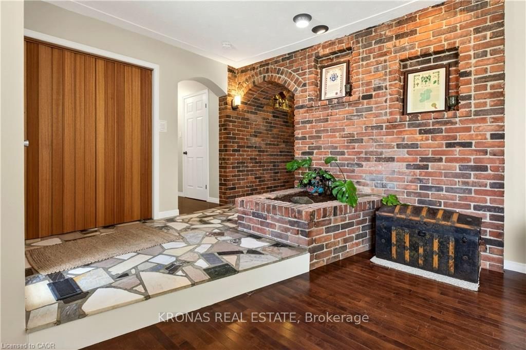 Additional image 2 of 548 Book Road E, Hamilton, ON, L9G 3L1