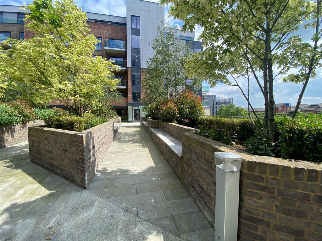 Additional image 10 of 2 bed flat for saleEast Station Road, Fletton Quays, Peterborough PE2