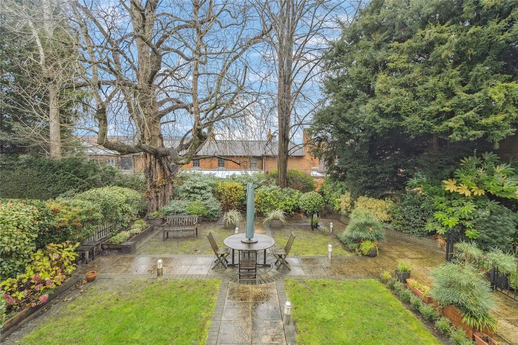 Additional image 12 of 2 bed flat for saleKings Road, Henley-On-Thames, Oxfordshire RG9
