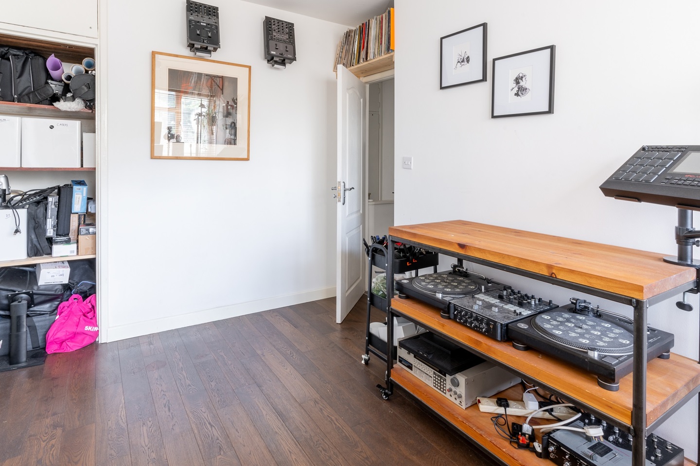 Additional image 9 of 3 Bed Flat, Buxton Court, N1, N1 7GU