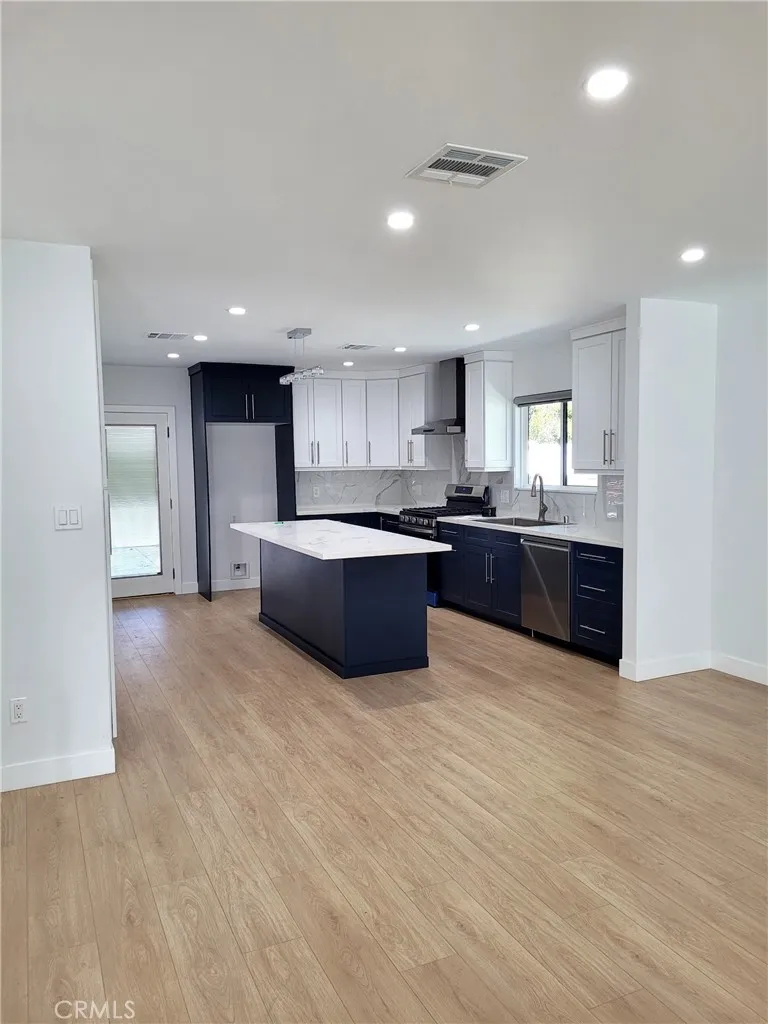 Additional image 40 of 13939 Sylvan St, Van Nuys, CA 91401