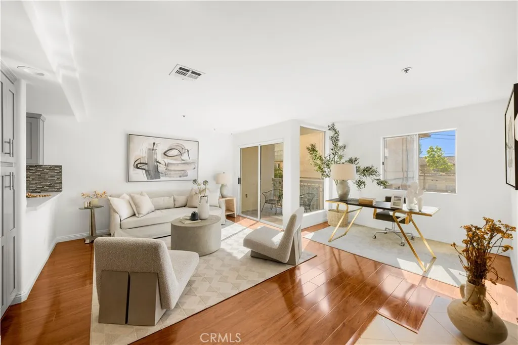 Additional image 8 of 335 S Sierra Madre Blvd, Pasadena, CA 91107