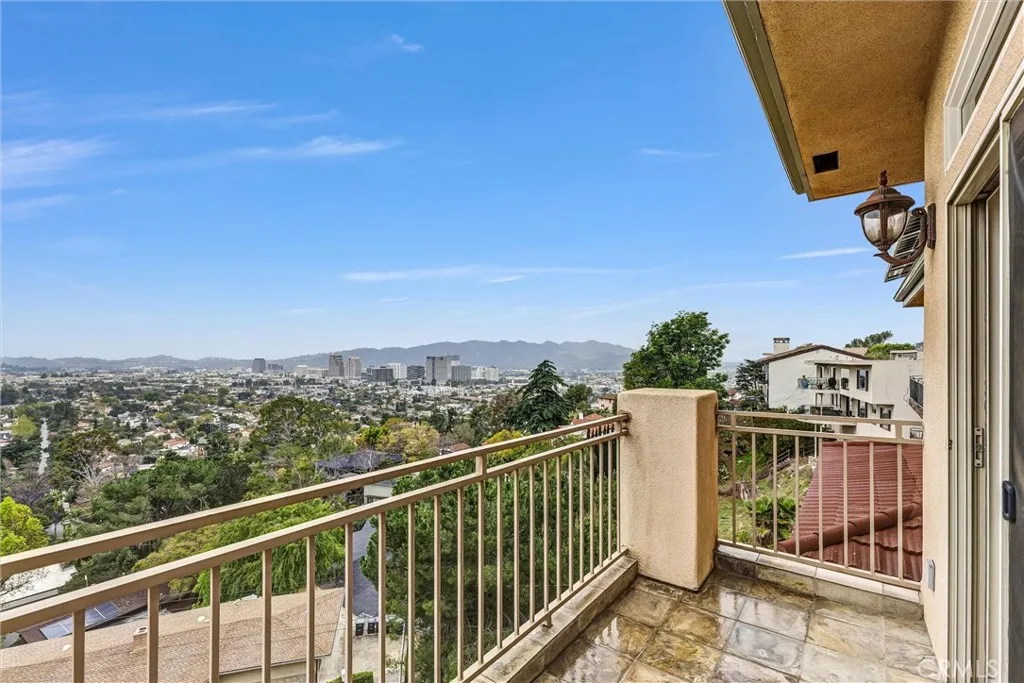 Additional image 54 of 876 Harrington Rd, Glendale, CA 91207