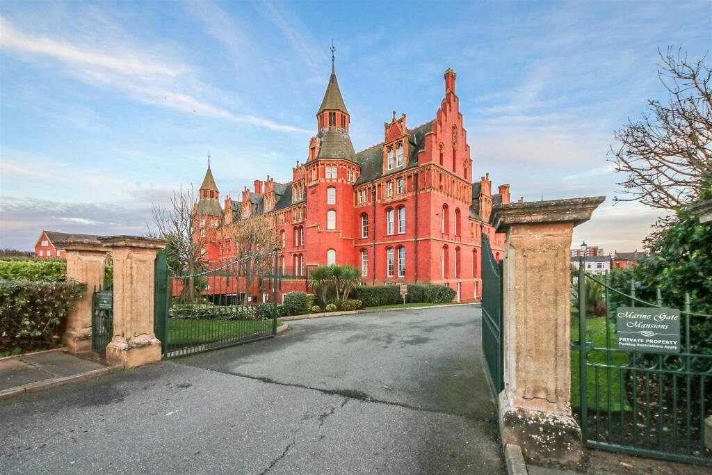 3 bed flat for saleMarine Gate Mansions, Promenade, Southport PR9