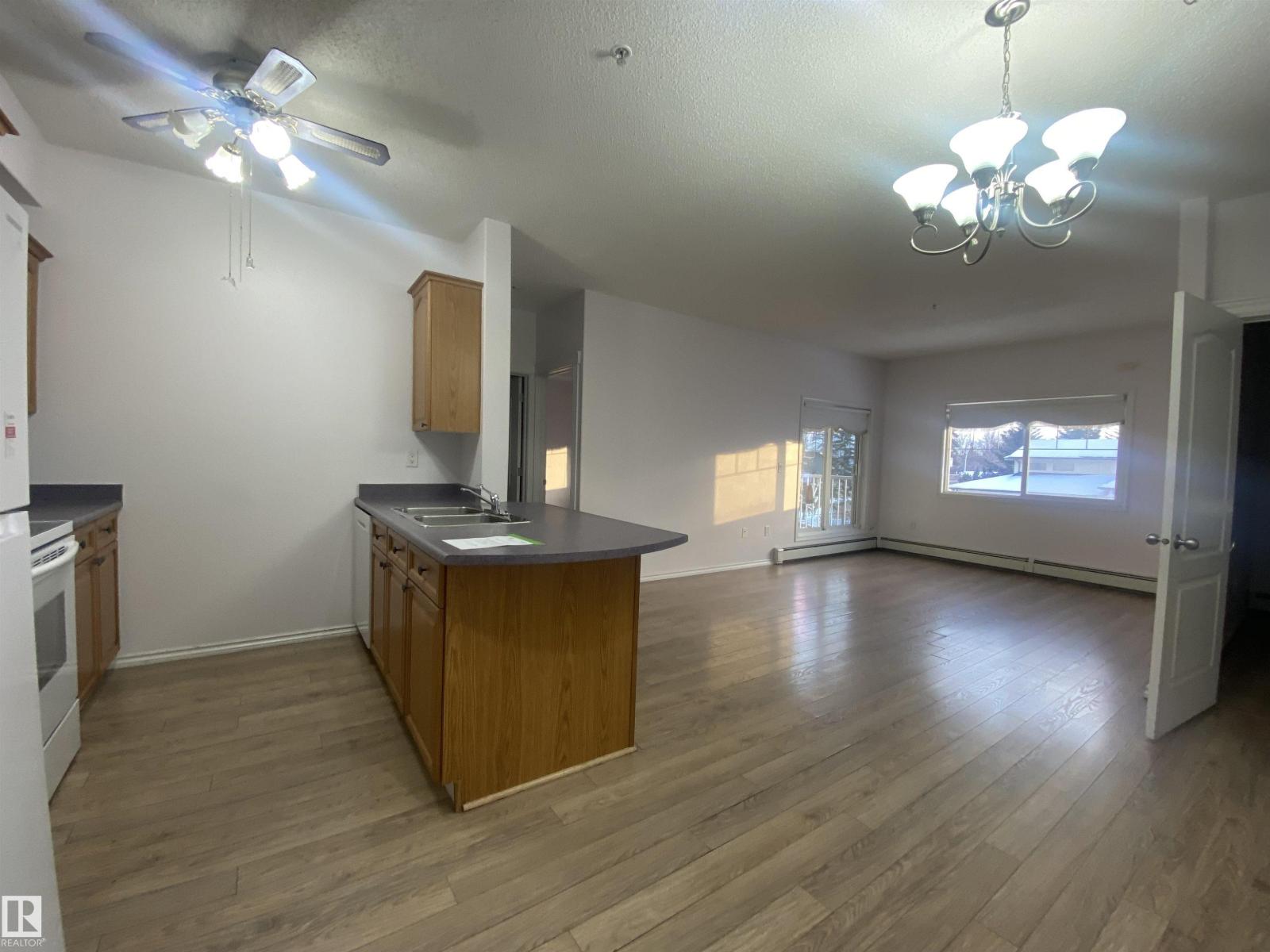 Additional image 3 of 206-16715 100 Avenue NW, Edmonton, AB, T5J1V7