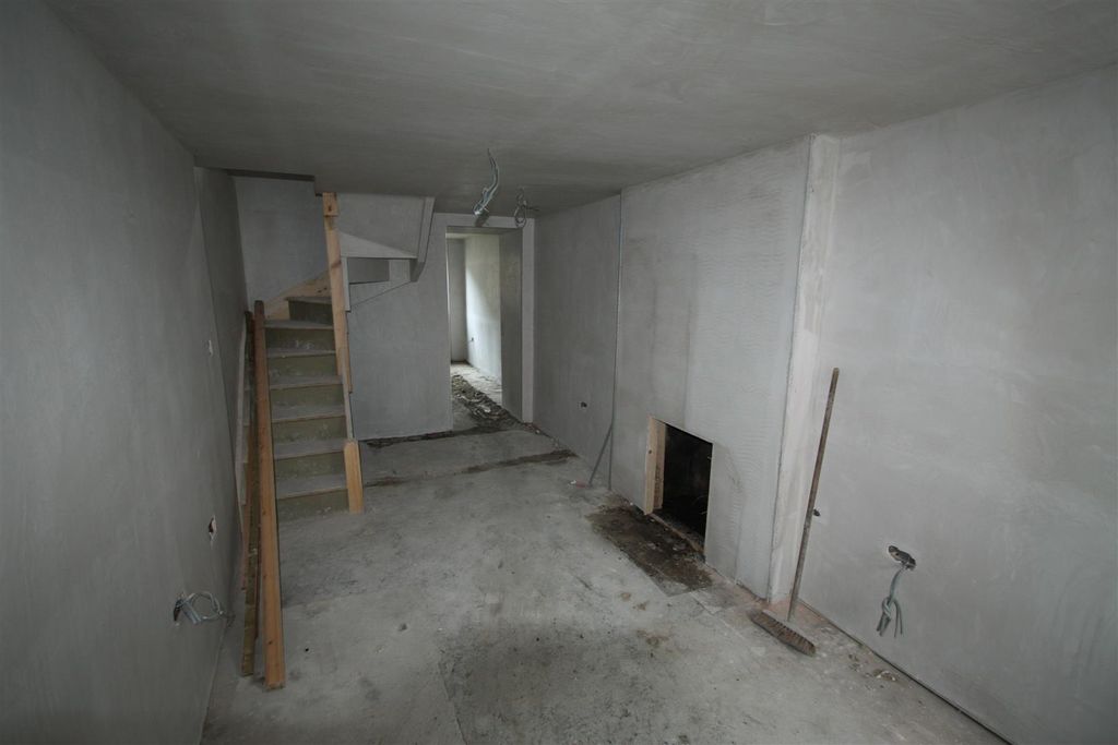Additional image 6 of 4 bed terraced house for sale22, 24, 26, 28 And 28A Dromore Street, Ballynahich BT24