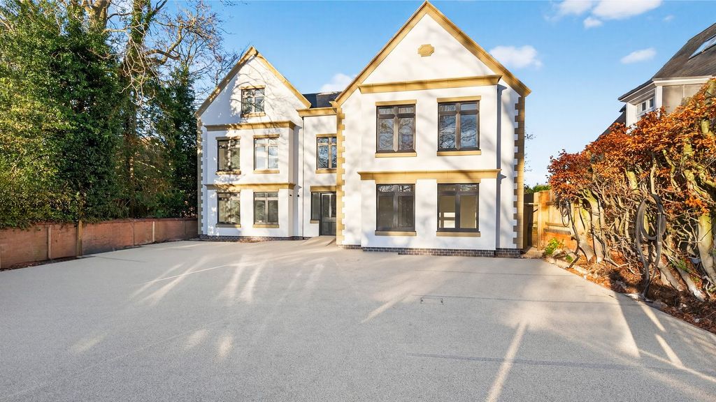 2 bed flat for saleBenson Road, Stratford Upon Avon, Warwickshire CV37