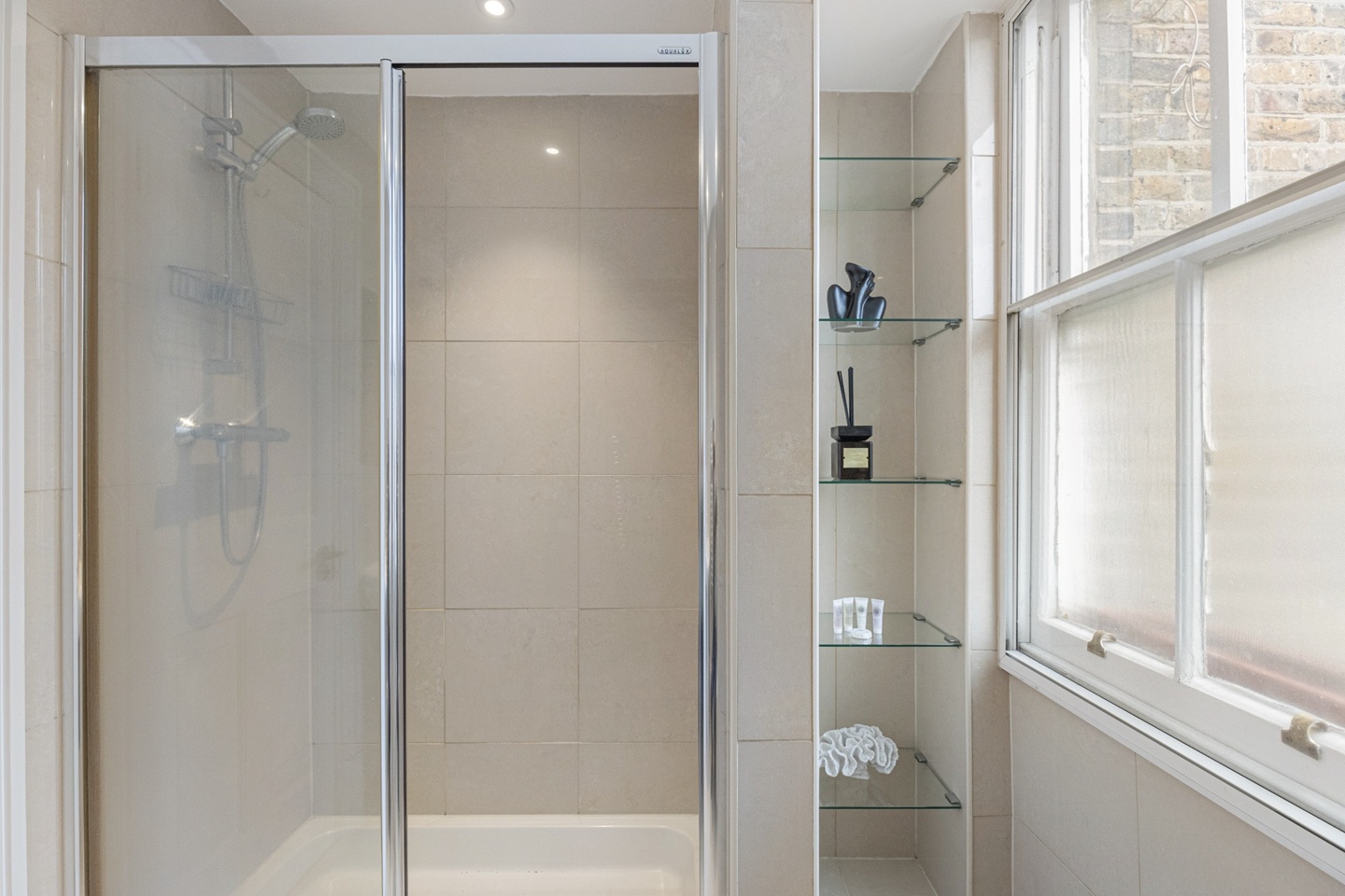 Additional image 20 of 2 Bed Flat, Luxborough St, W1U, N1 7GU