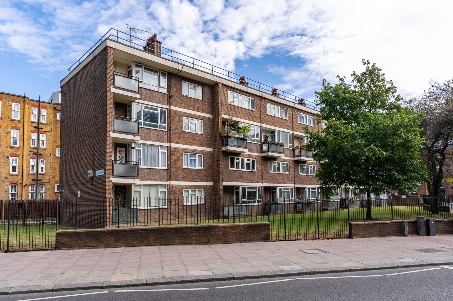 Additional image 2 of 3 Bed Flat, Buxton Court, N1, N1 7GU