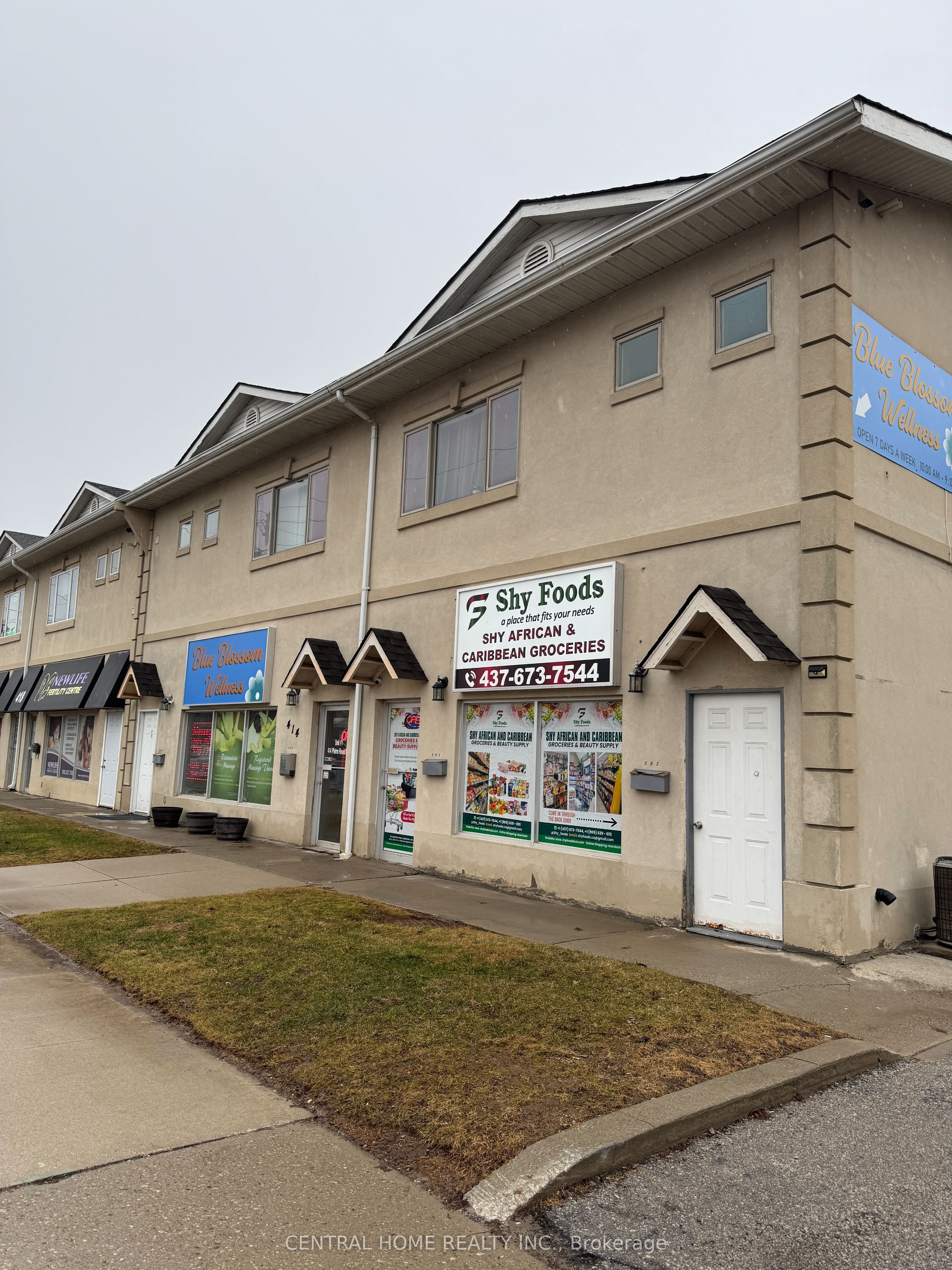 Additional image 2 of 414 Plains Road E, Burlington, ON, L7T 2C8