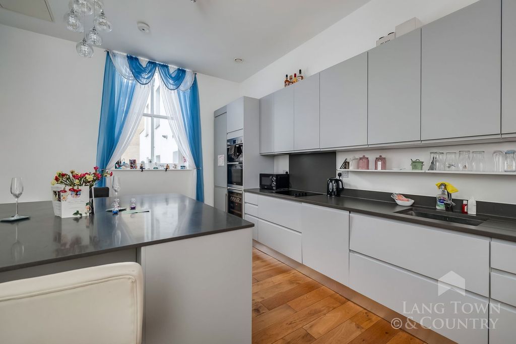 Additional image 4 of 3 bed flat for saleElliot Street, The Hoe, Plymouth PL1