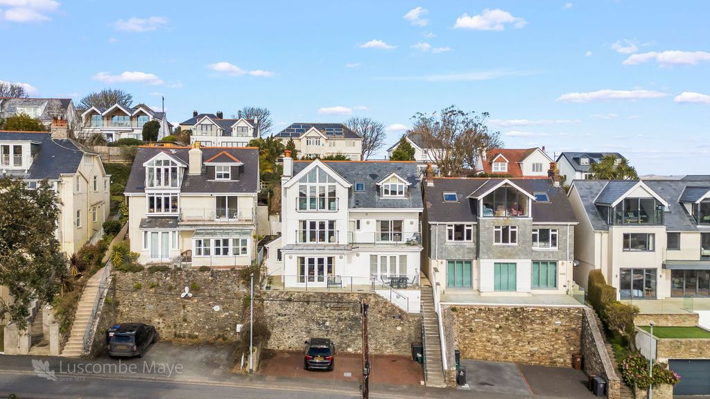 4 bed flat for saleOcean Court, Devon Road TQ8