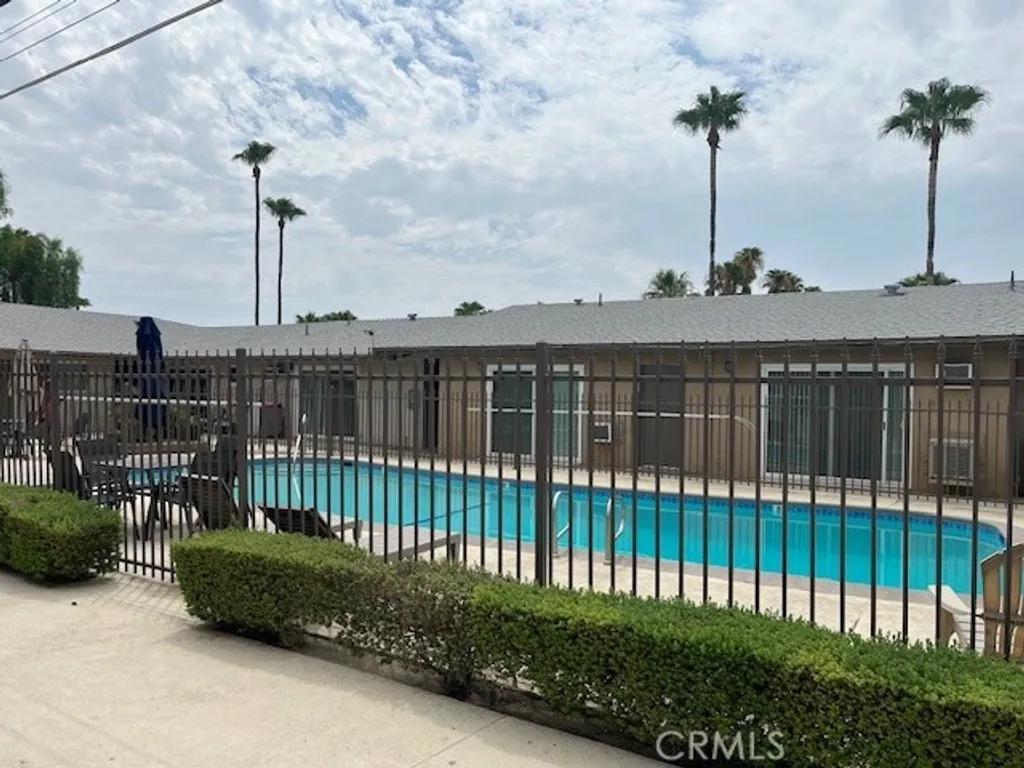 Additional image 10 of 686 E Cottonwood Road Unit 7, Palm Springs, CA 92262