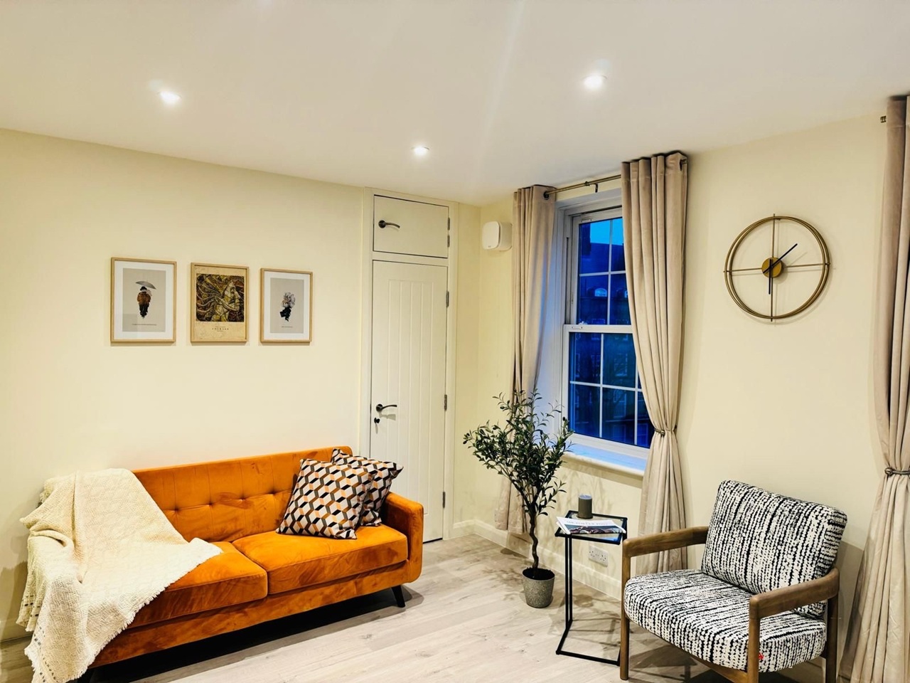 2 Bed Flat, Cameron House, SE5, N1 7GU