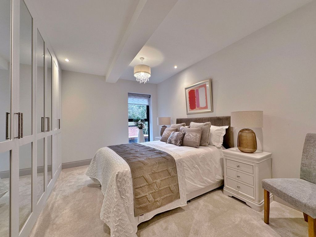 Additional image 18 of 2 bed flat for saleOldfield Drive, Heswall CH60