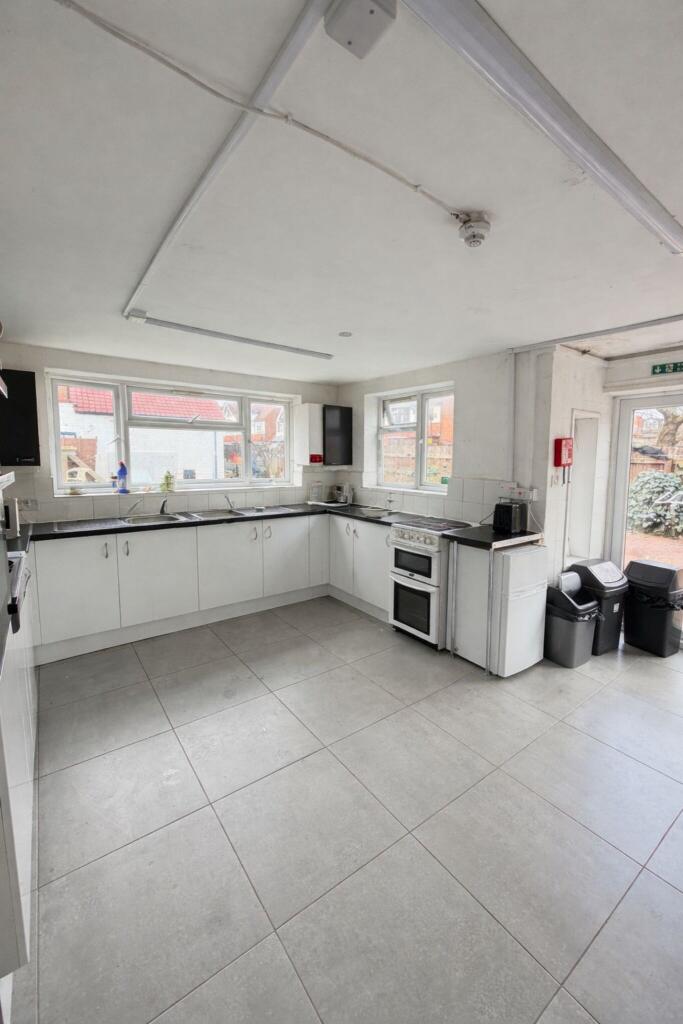 Additional image 12 of Rooms available - Showell Green Lane, Sparkhill, B11