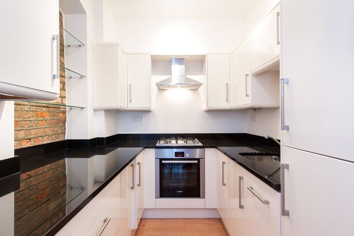 Additional image 3 of 2 Bed Flat, Whitechapel High Street, E1, N1 7GU