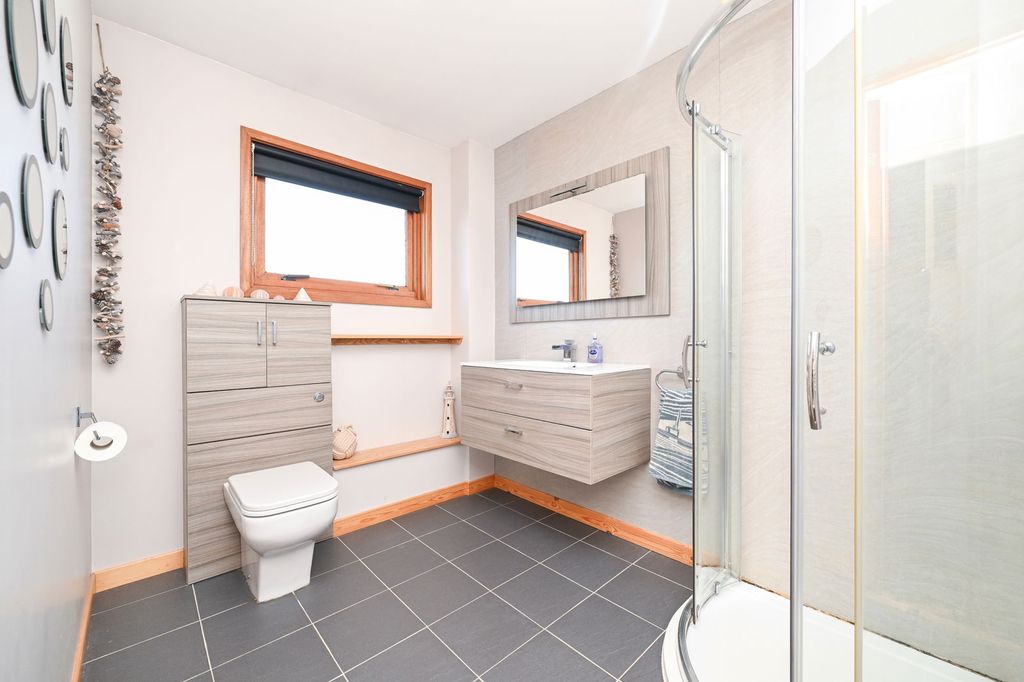 Additional image 20 of 3 bed semi-detached house for sale19 Hulsidale, Hamnavoe, Shetland ZE2