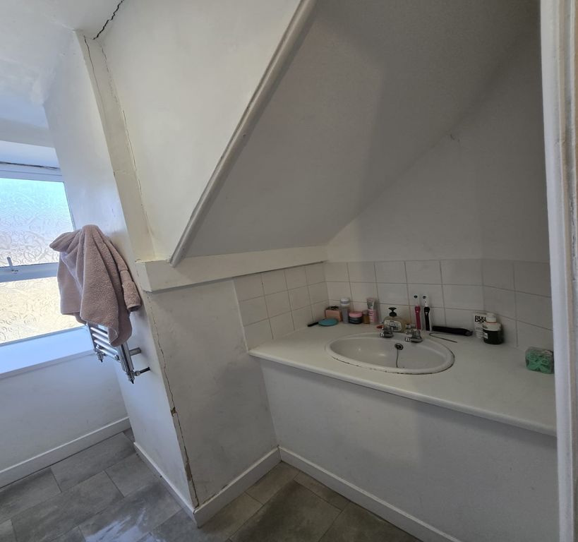 Additional image 3 of 2 bed flat for saleStation Street, Porth CF39