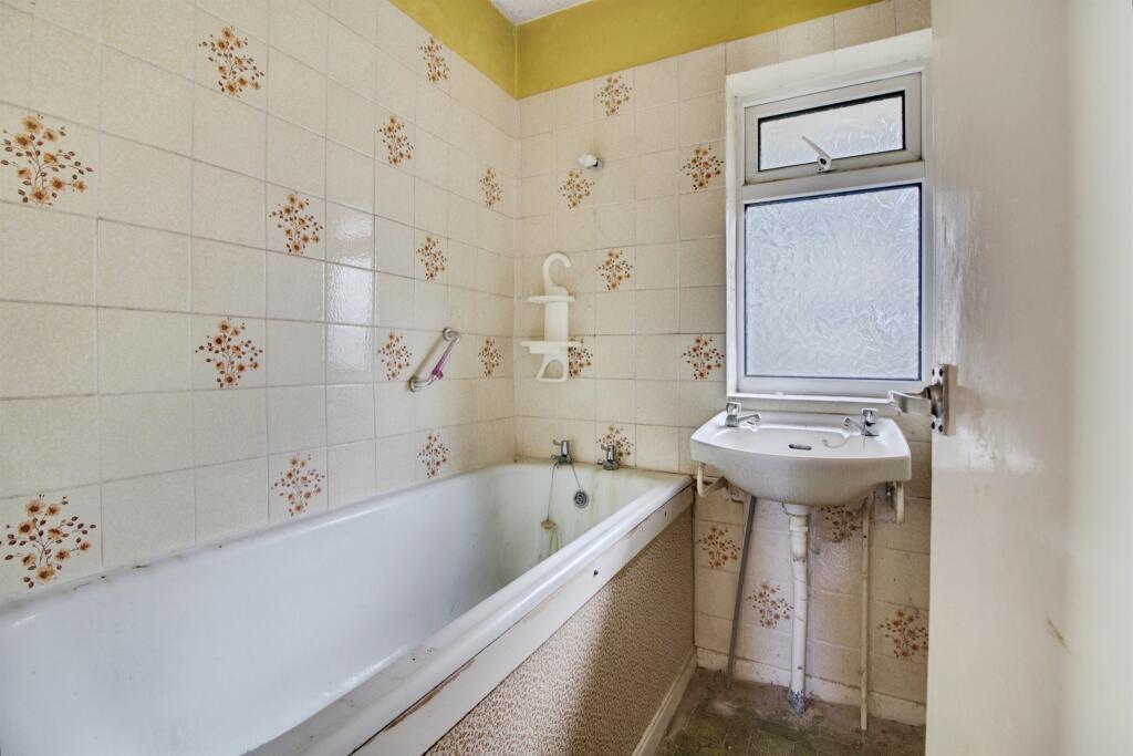 Additional image 15 of Thistle Grove, Welwyn Garden City