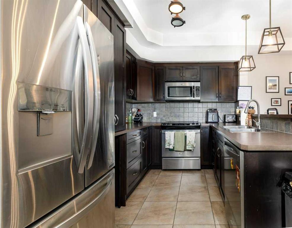 Additional image 6 of 114-100 Lakeway Boulevard, Sylvan Lake, AB, T4S 0A4