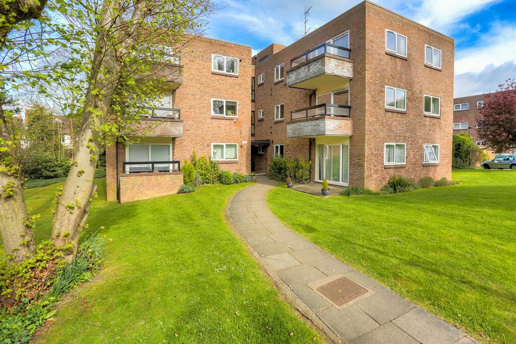 Milton Road, Harpenden, Hertfordshire, AL5