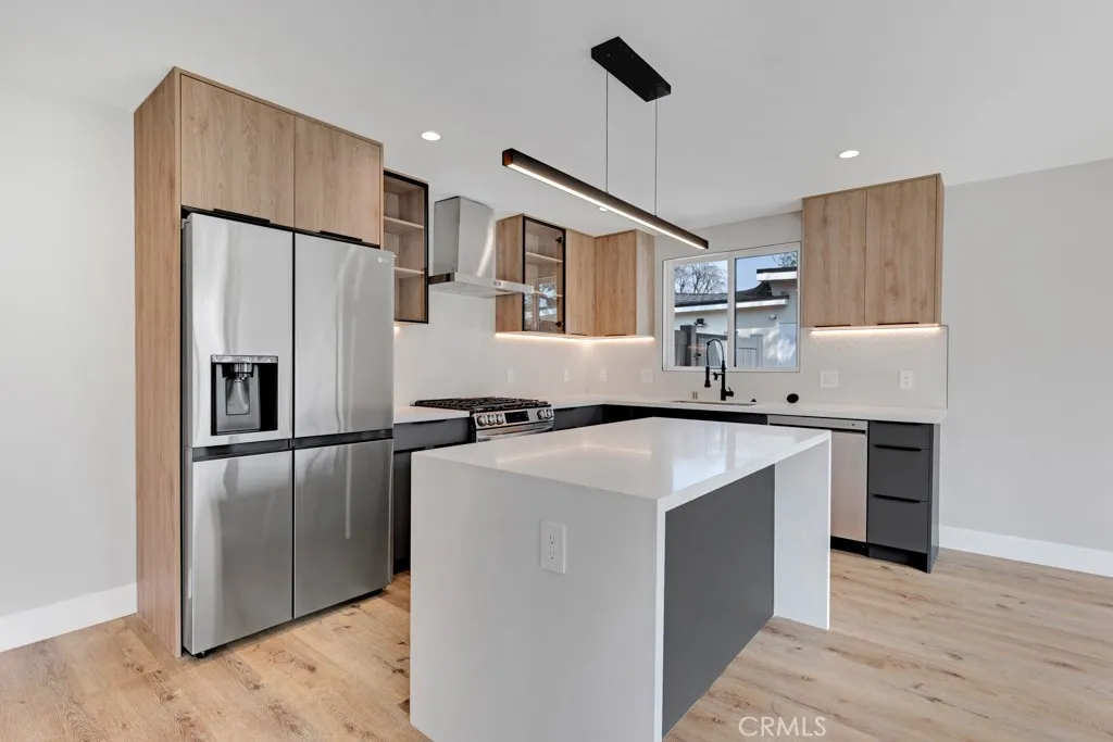 Additional image 8 of 18240 Hartland Street, Reseda, CA 91335