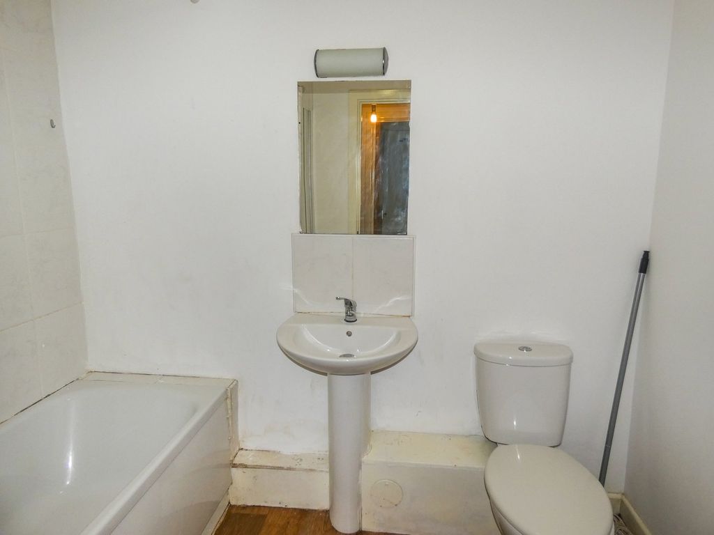Additional image 8 of 2 bed flat for saleTydraw Street, Port Talbot SA13