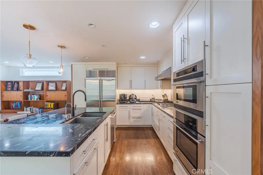 Additional image 13 of 2404 Laurel Avenue, Manhattan Beach, CA 90266