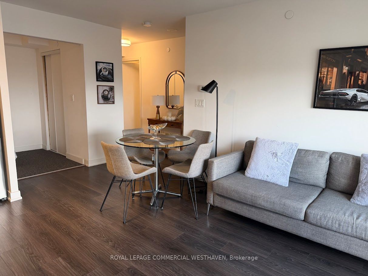 Additional image 6 of 1206-120 Varna Drive, Toronto, ON, M6A 0B3