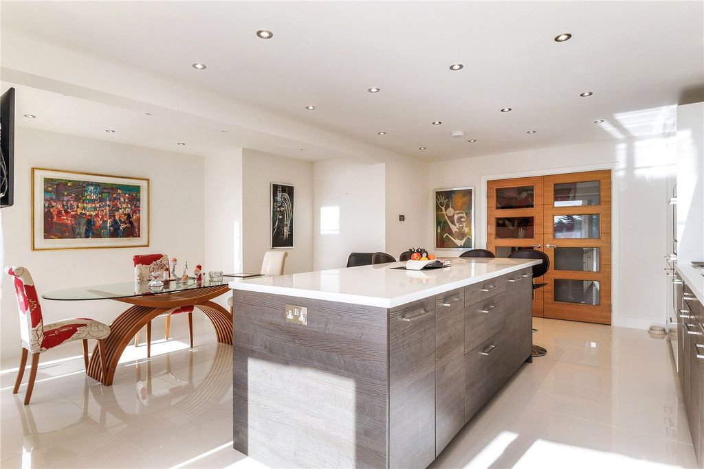 Additional image 6 of 3 bed flat for saleCliftons, 30 Nairn Road, Canford Cliffs, Poole BH13