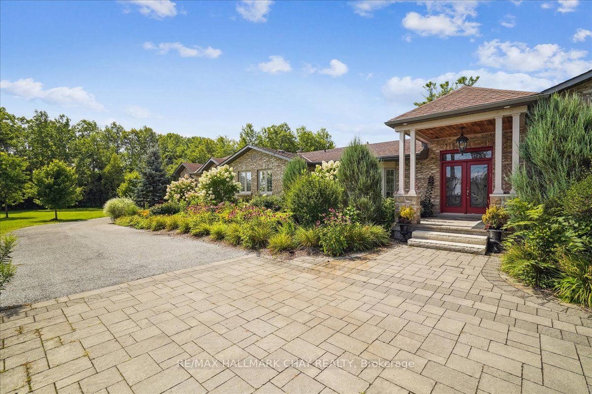 Additional image 2 of 21940 Mccowan Road, East Gwillimbury, ON, L0G 1M0