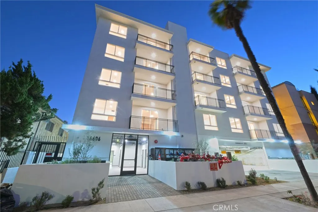 Additional image 3 of 14606 Sylvan Street Unit 508, Van Nuys, CA 91411