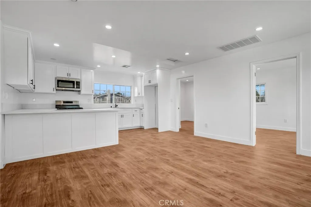 Additional image 12 of 617 W 214th Unit 1/2, Carson, CA 90745