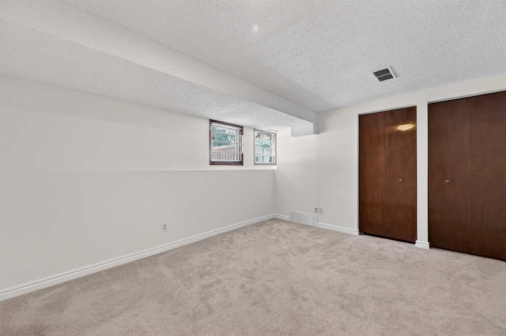 Additional image 5 of 14 Canterbury Gardens SW, Calgary, AB, T2W 2S9