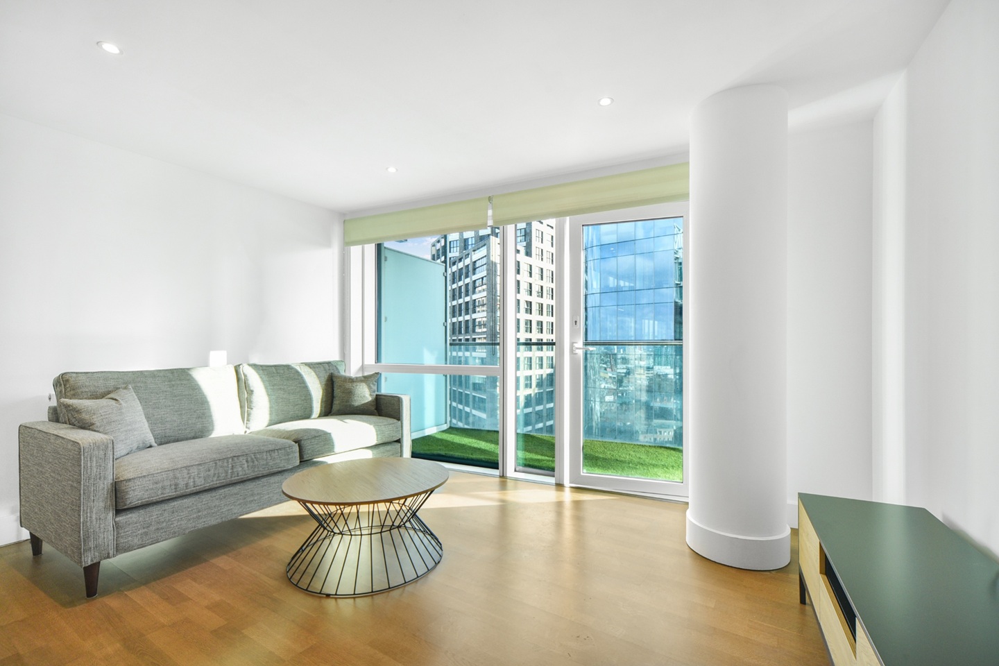 Additional image 2 of 2 Bed Flat, Whitechapel High St, E1, N1 7GU