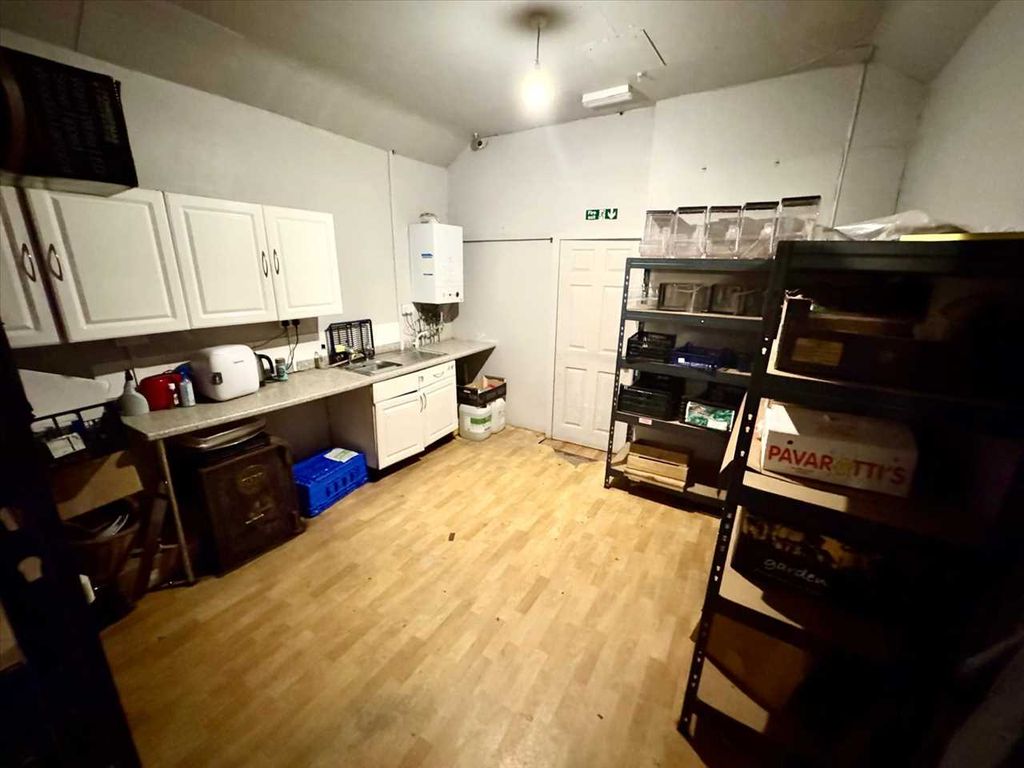 Additional image 9 of 3 bed flat for saleBute Street, Treorchy CF42