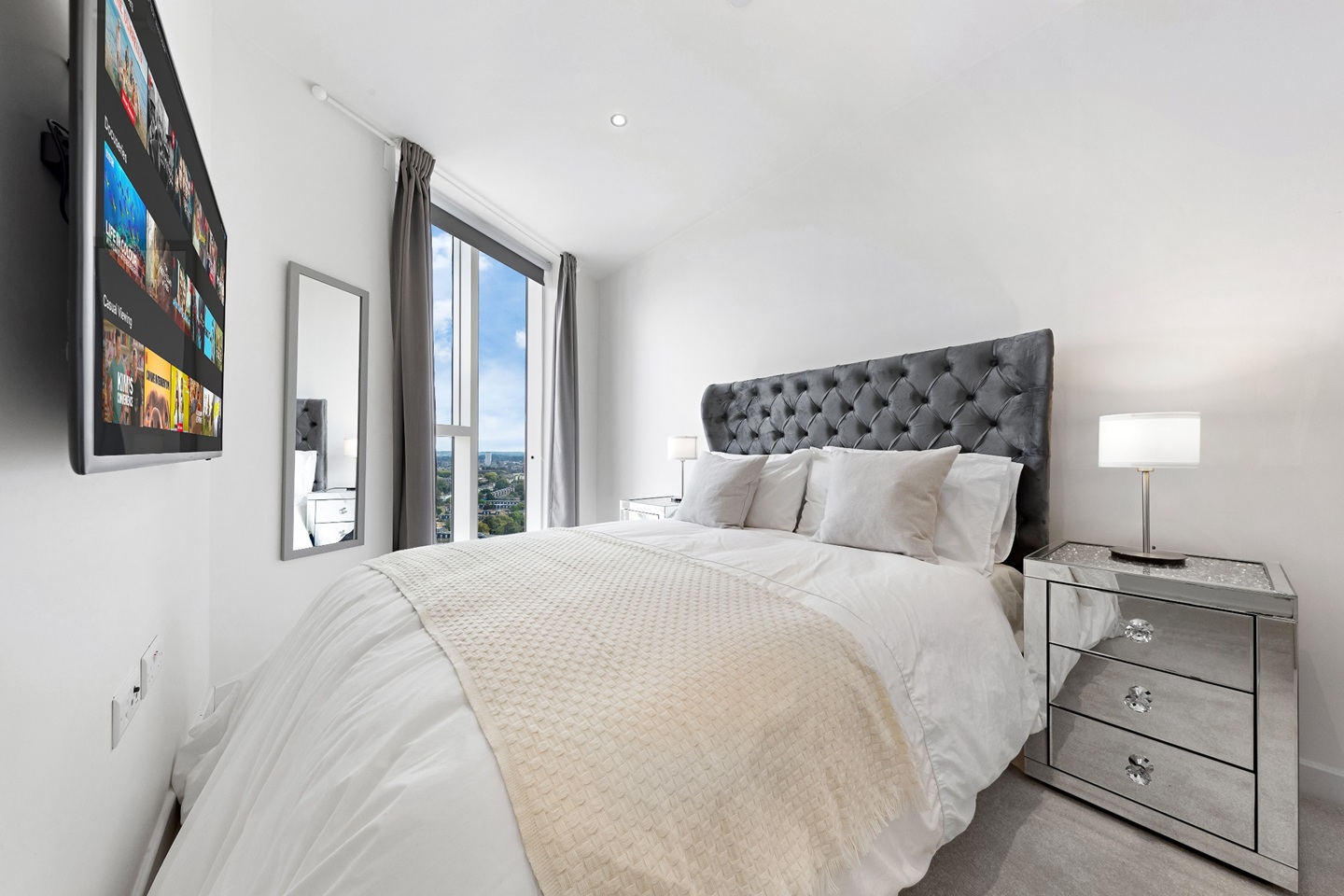 Additional image 3 of 2 Bed Flat, Wandsworth Road, SW8, N1 7GU