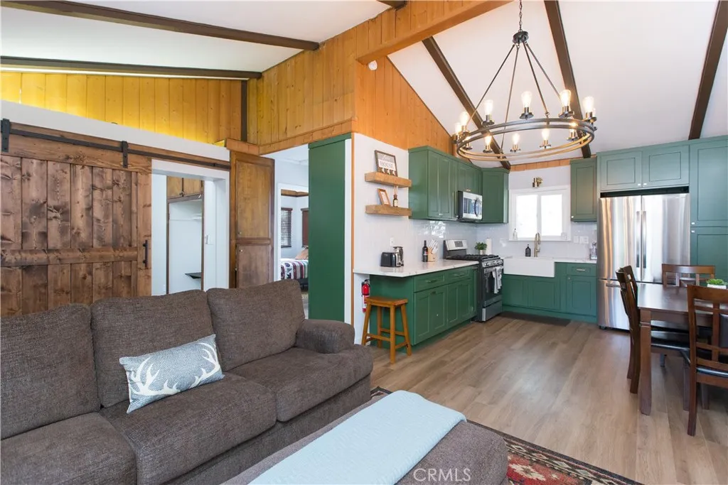 Additional image 2 of 862 Berne Dr, Crestline, CA 92325