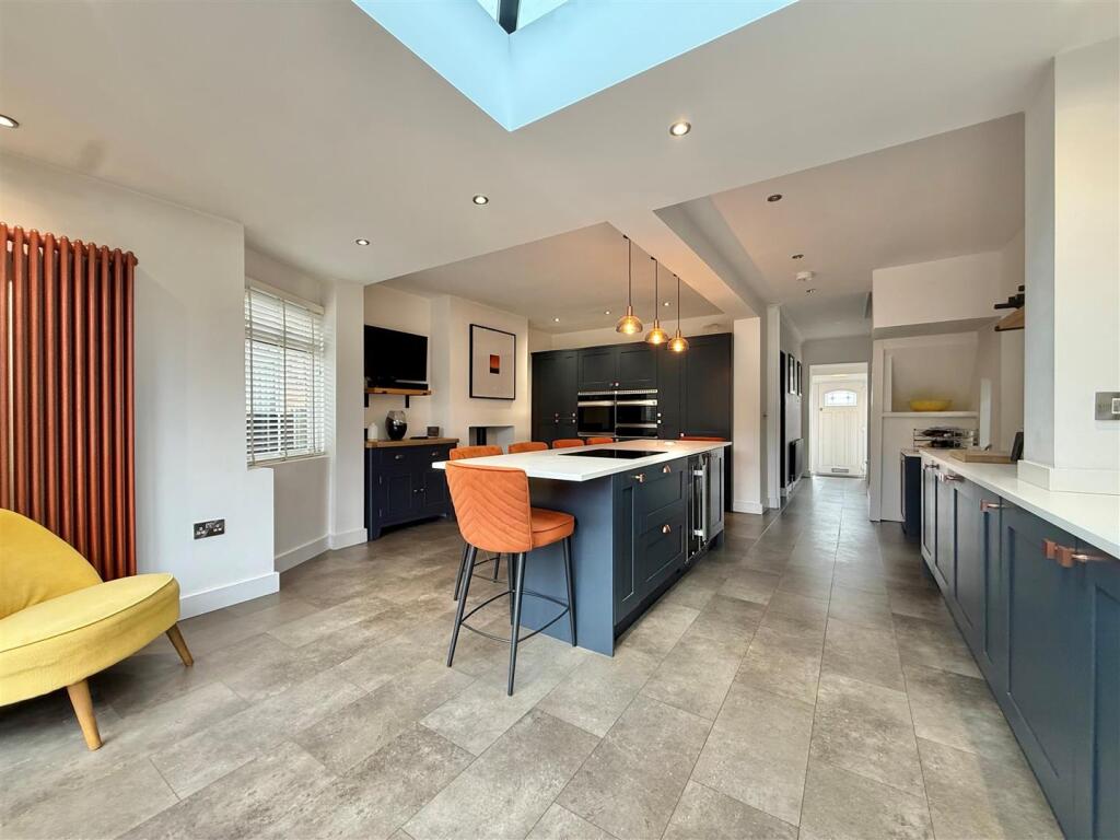 Additional image 4 of Worlds End Avenue, Quinton, Birmingham