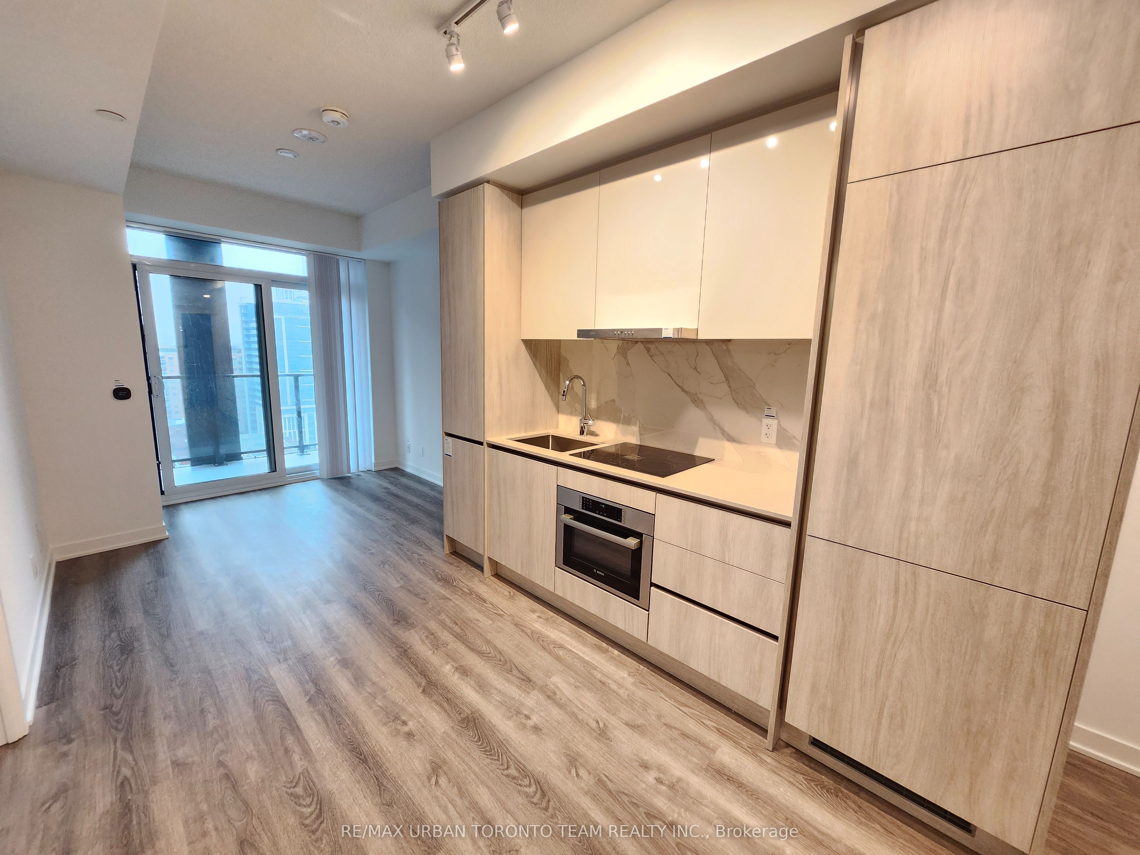 Additional image 4 of 1801-180 Front Street E, Toronto, ON, M5A 0K9