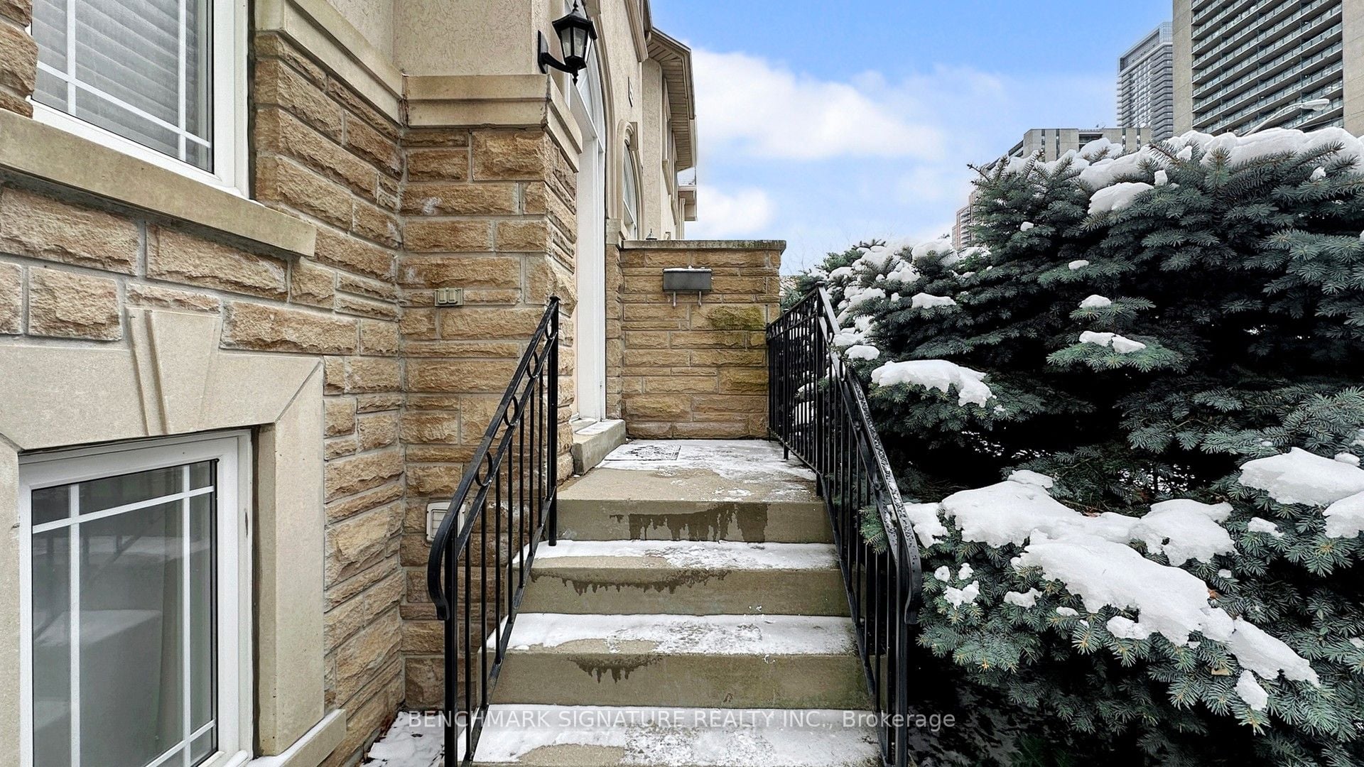 Additional image 3 of 105 Doris Avenue, Toronto, ON, M2N 4T2