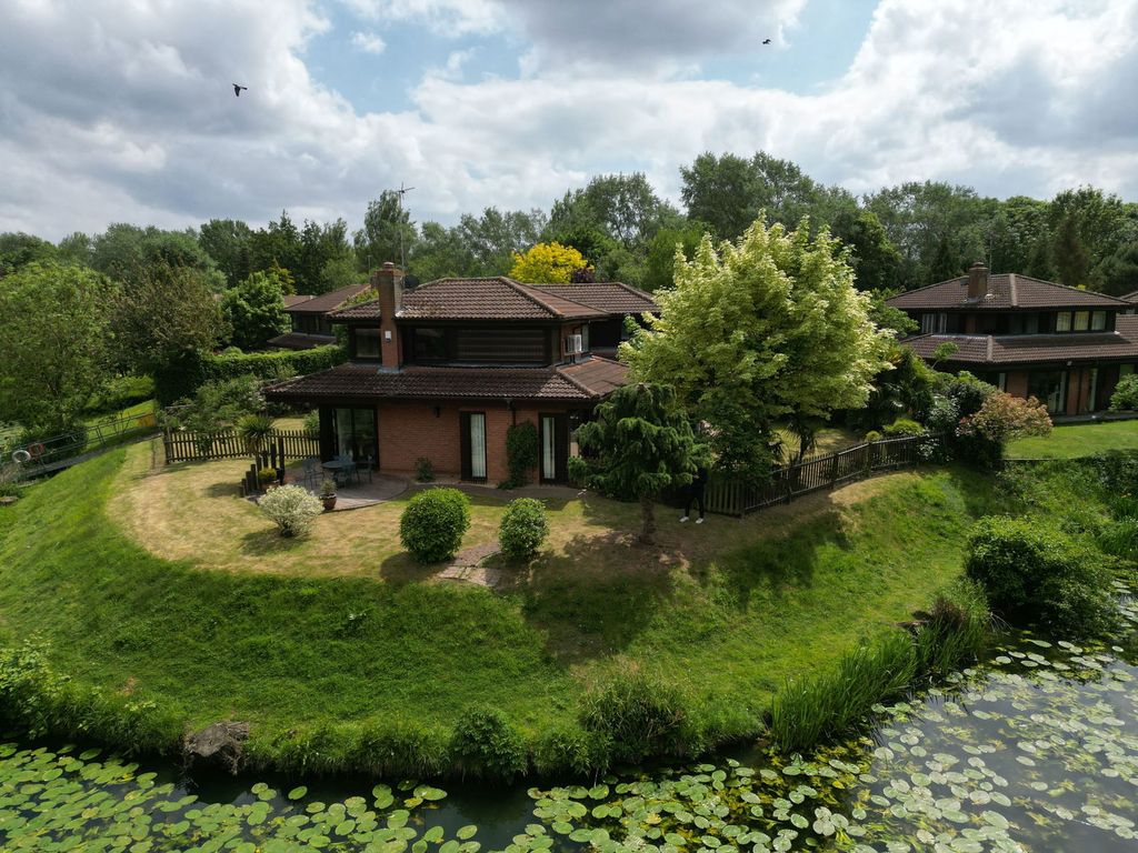 Additional image 13 of 4 bed detached house for saleThorpe Meadows, Peterborough PE3