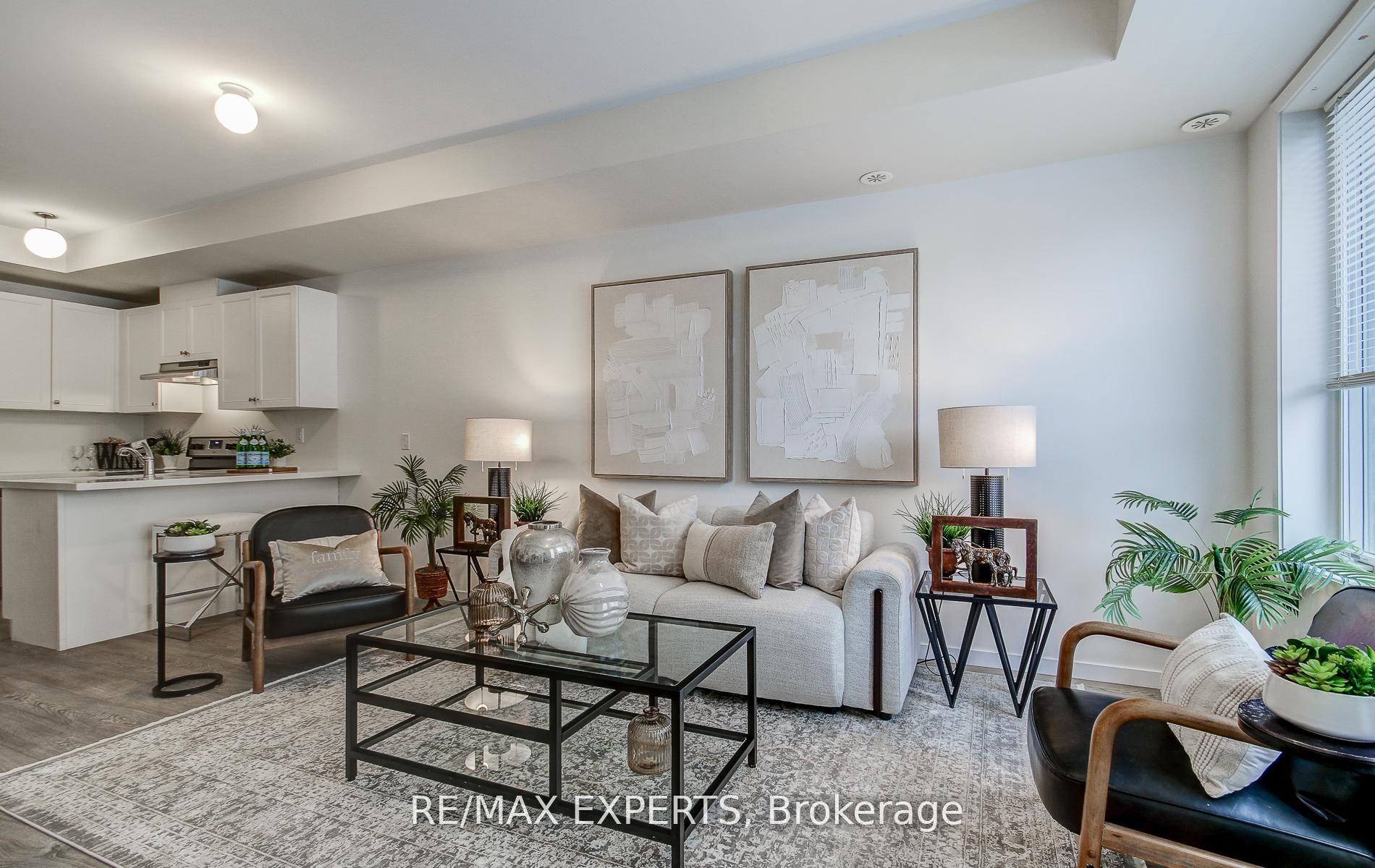 Additional image 2 of 61-300 Alex Gardner Circle, Aurora, ON, L4G 1N4