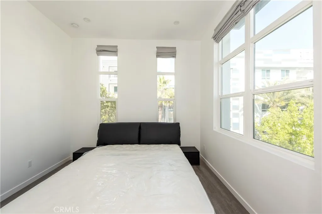 Additional image 33 of 2208 Synergy, Irvine, CA 92614