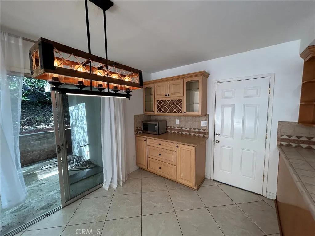 Additional image 7 of 24010 Hatteras St, Woodland Hills, CA 91367