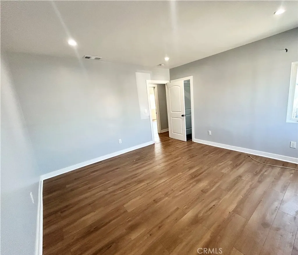 Additional image 12 of 10603 S Osage Avenue, Inglewood, CA 90304