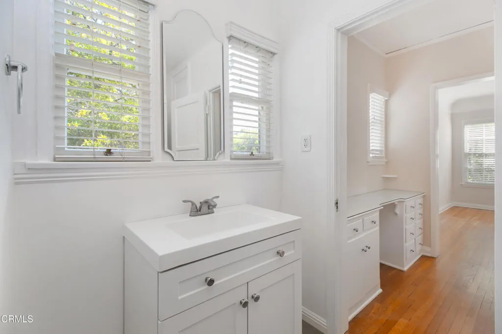 Additional image 55 of 1726 N Vista Street, Los Angeles, CA 90046