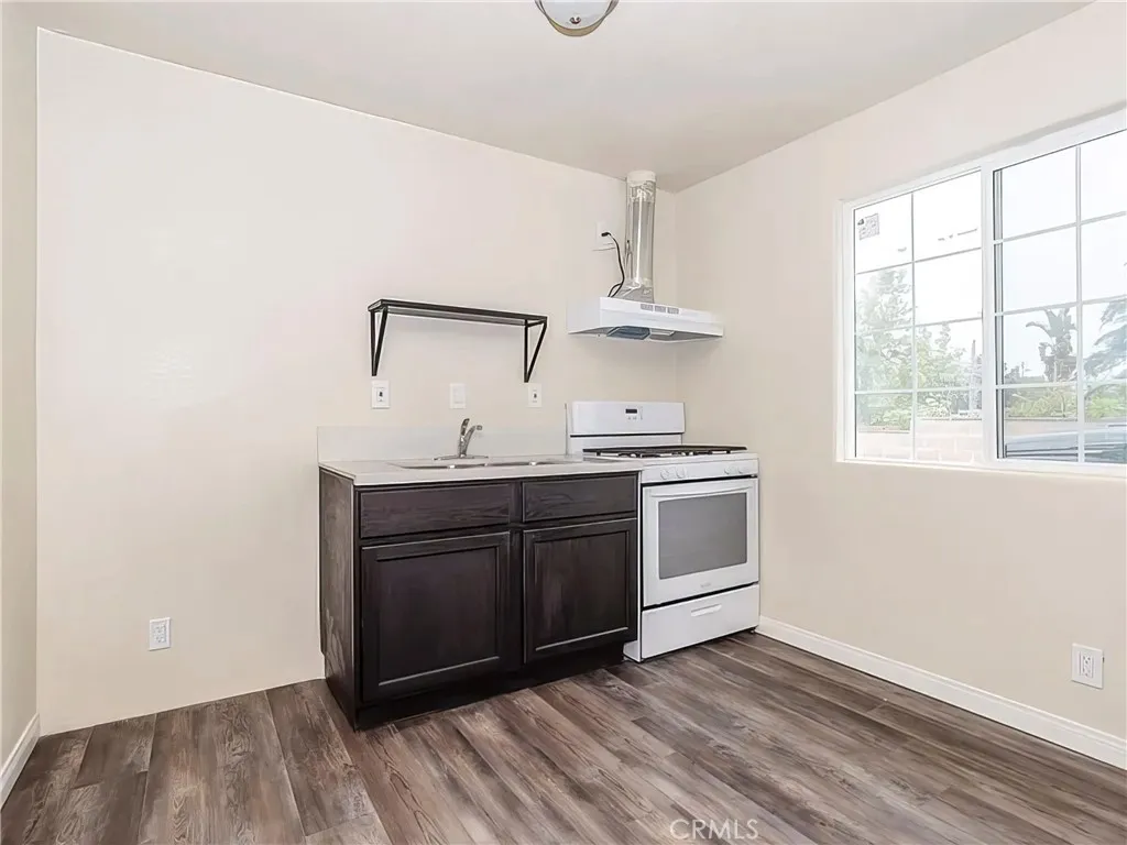 Additional image 8 of 12971 Montford st, Pacoima, CA 91331